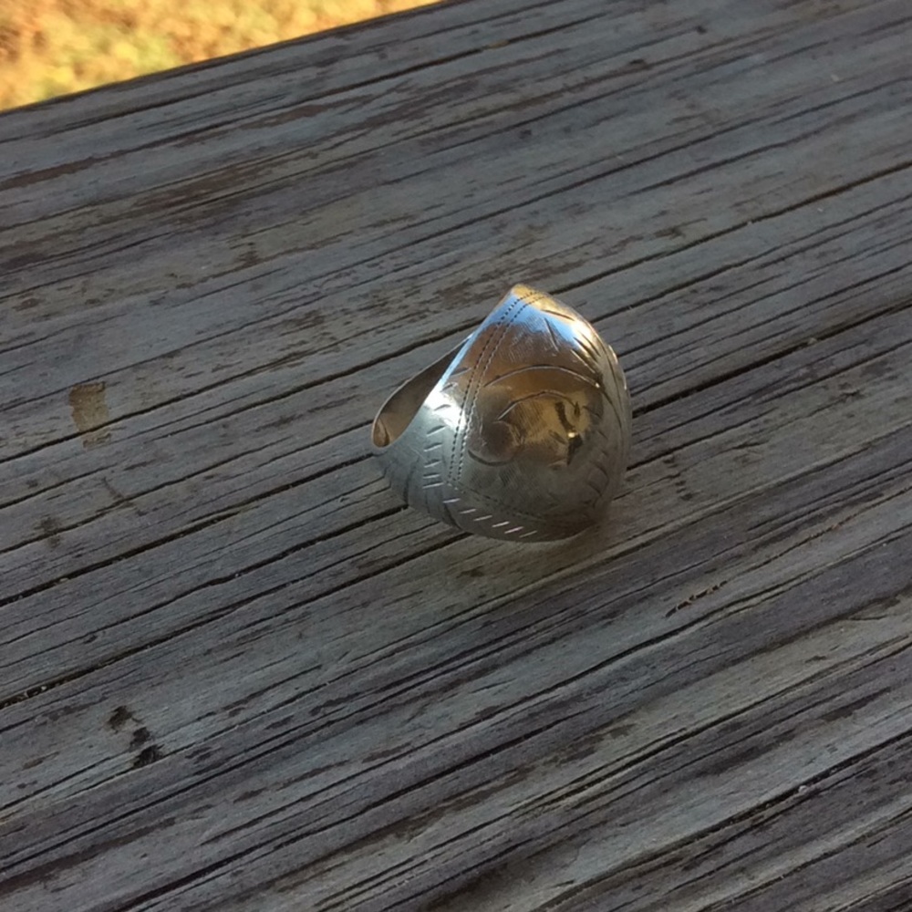 925 Sterling Silver Beautiful Patterned Ring - image 7